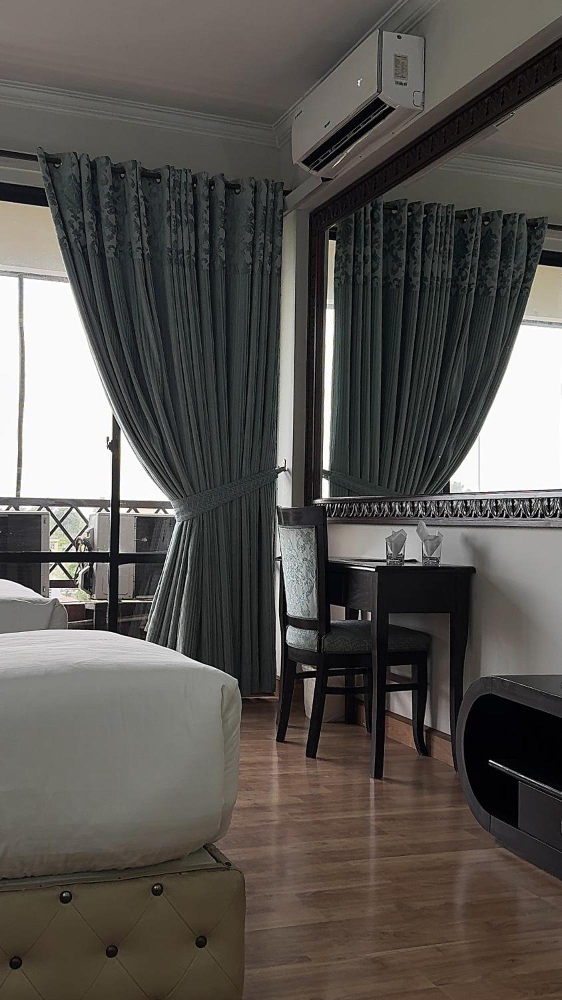 Hotel De Papae イスラマバード エクステリア 写真