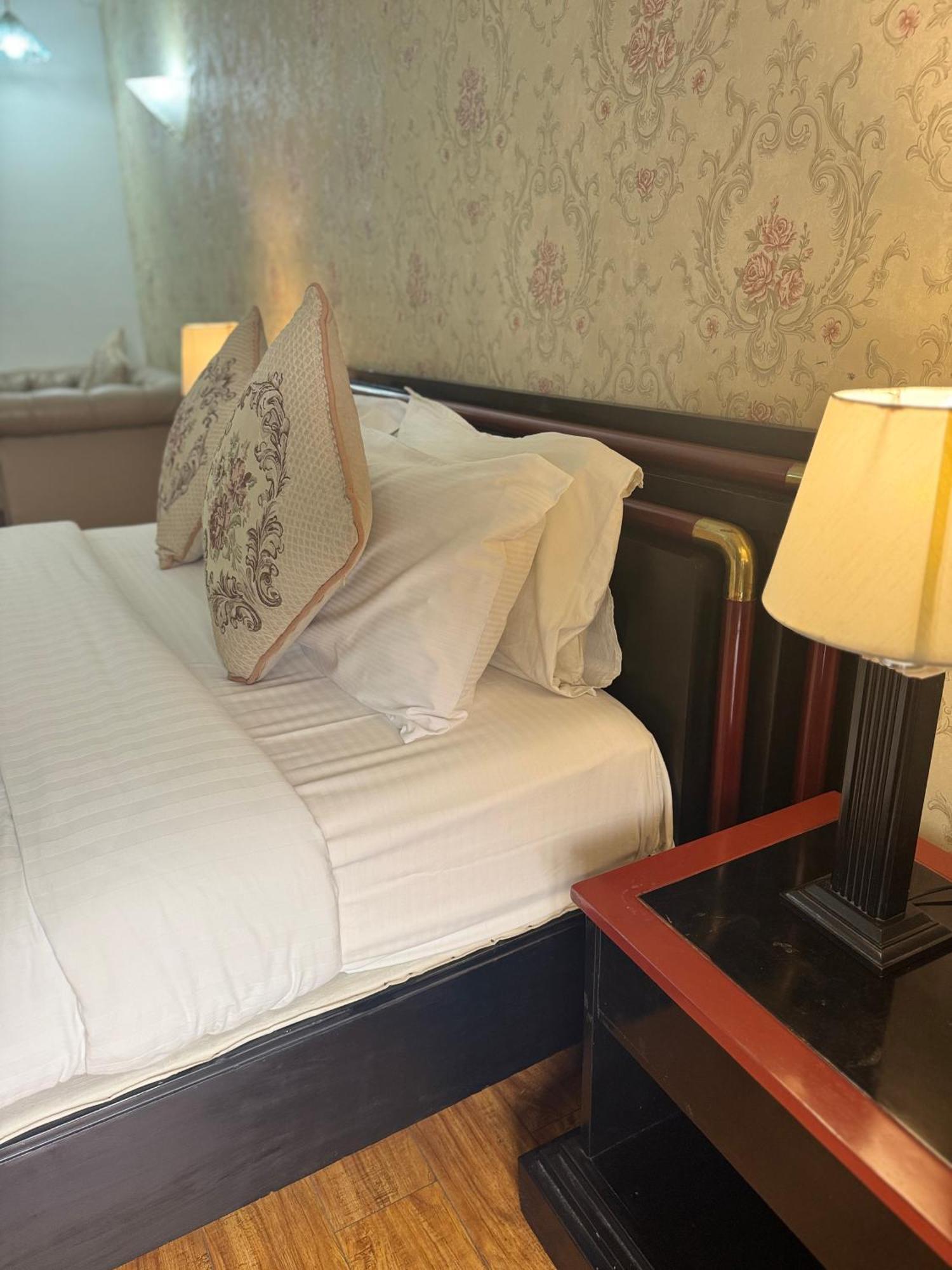 Hotel De Papae イスラマバード エクステリア 写真